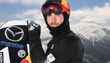 وفاة بطل العالم السابق للتزلج على الثلج بالألواح