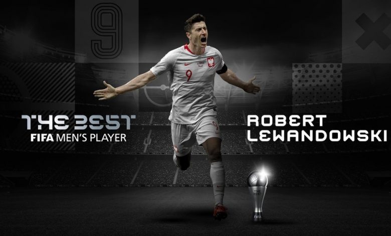 ليفاندوفسكي يتوج بجائزة "أفضل لاعب" في العالم لسنة 2020