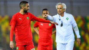 وحيد خليلوزيتش و الدولي المغربي حكيم زياش - المنتخب المغربي