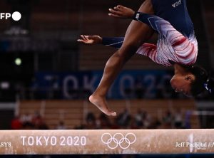أولمبياد طوكيو-جمباز: بايلز تختتم مشاركتها المنقوصة ببرونزية