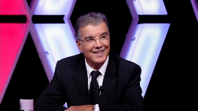 طارق ذياب يختار الحارس والتشكيل الأفضل لمنتخب تونس في الكان