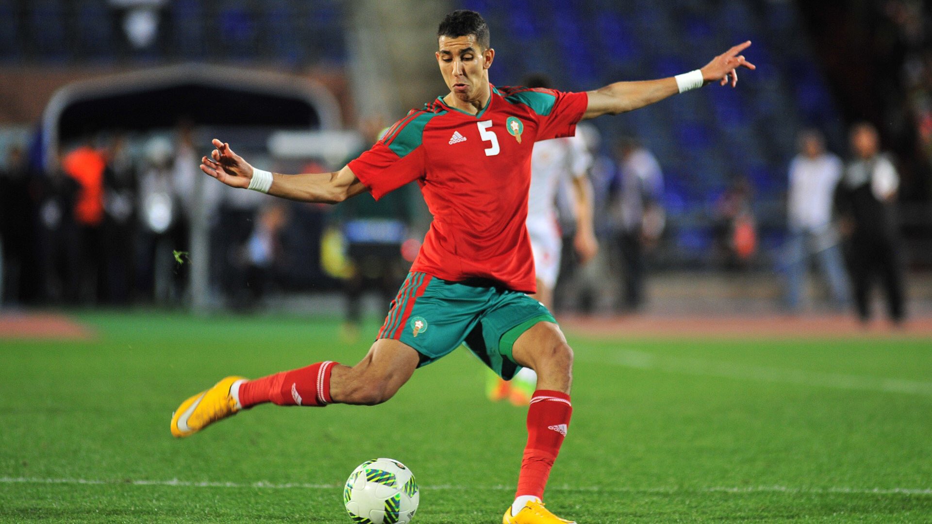 جواد الياميق، مدافع المنتخب المغربي