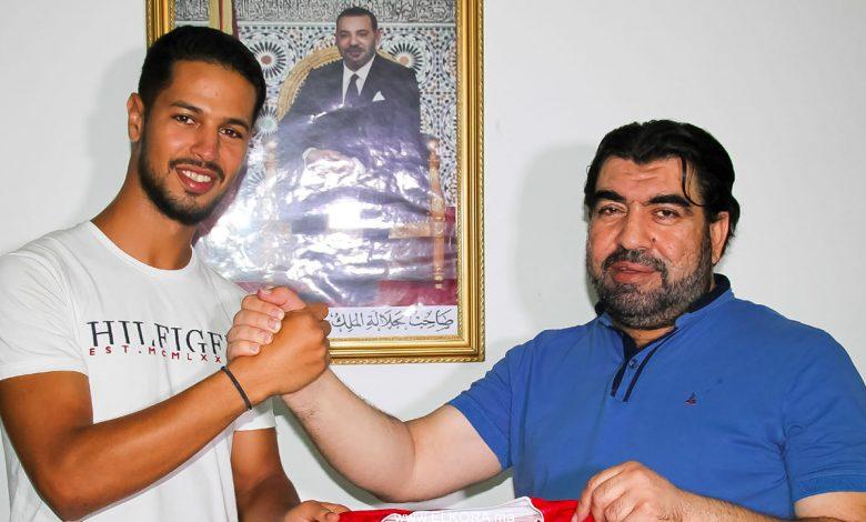 المغرب التطواني يُعلن تعاقده مع أيمن شباني