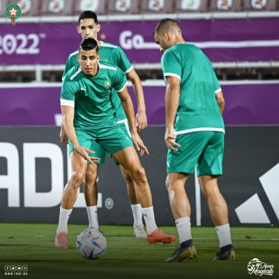 بالصور.. المنتخب المغربي يخوض أول حصة تدريبية بقطر