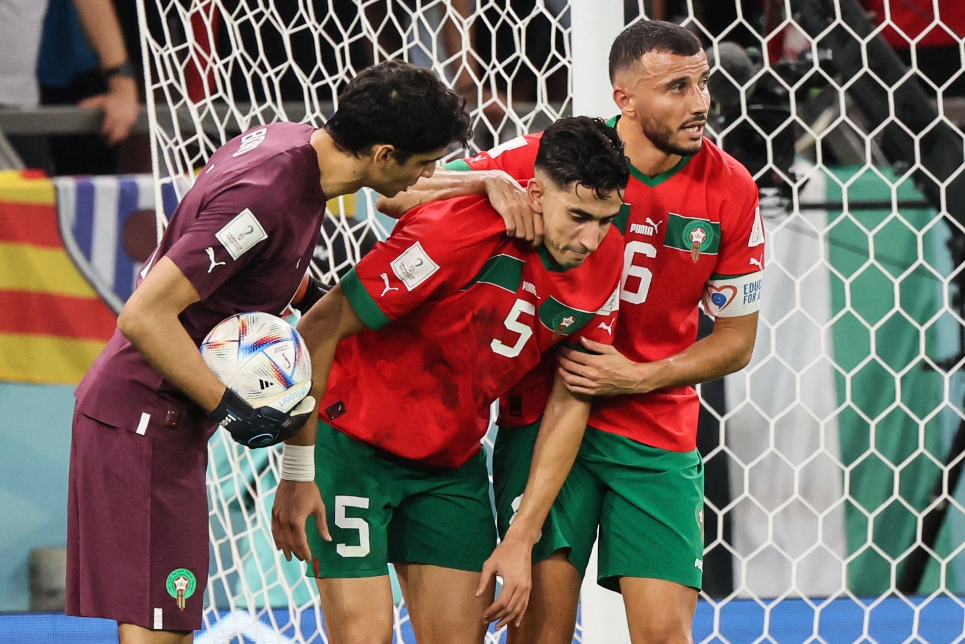 نايف أكرد لاعب المنتخب المغربي
