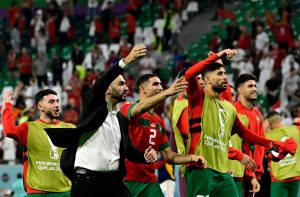 بالفيديو.. إتهام خطير من قناة ألمانية لـ 3 لاعبين من المنتخب المغربي