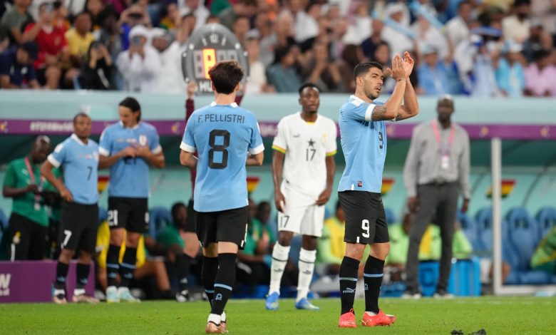لويس سواريز من مباراة الأوروغواي وغانا في كأس العالم 2022