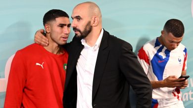 أشرف حكيمي و وليد الركراكي - المنتخب المغربي
