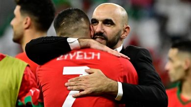 حكيم زياش نجم الأسود و وليد الركراكي مدرب المنتخب المغربي