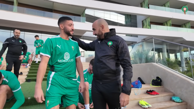 وليد الركراكي وطارق تيسودالي - المنتخب المغربي