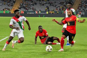 من مباراة منتخب أنغولا وبوركينا فاسو في كأس أمم أفريقيا 2023