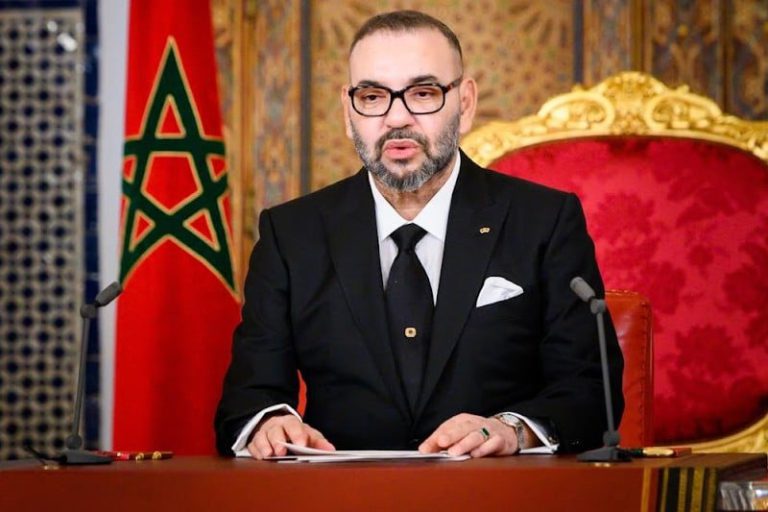 جلالة الملك يهنئ البطلة وداد برطال بتتويجها بلقب بطولة العالم للملاكمة النسائية