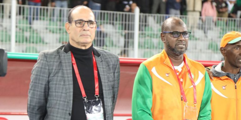 بعد تألقه أمام المغرب.. الزاكي يثير اهتمام الاتحادية الجزائرية لكرة القدم بعد تألقه أمام المغرب.. الزاكي يثير اهتمام الاتحادية الجزائرية لكرة القدم