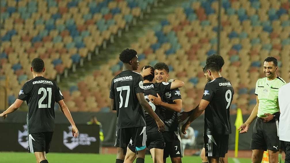 زد يعلن رحيل مدافعه للزمالك