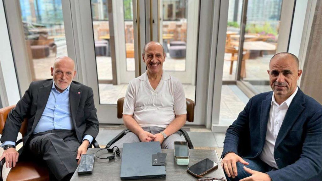درجال يناقش خطة تطوير الدوري العراقي مع تيباس