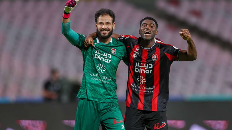 اتحاد جدة يقرب حارس الرائد من وجهة جديدة