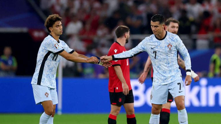 كيف مهد رونالدو طريق النصر لخطف فيليكس؟
