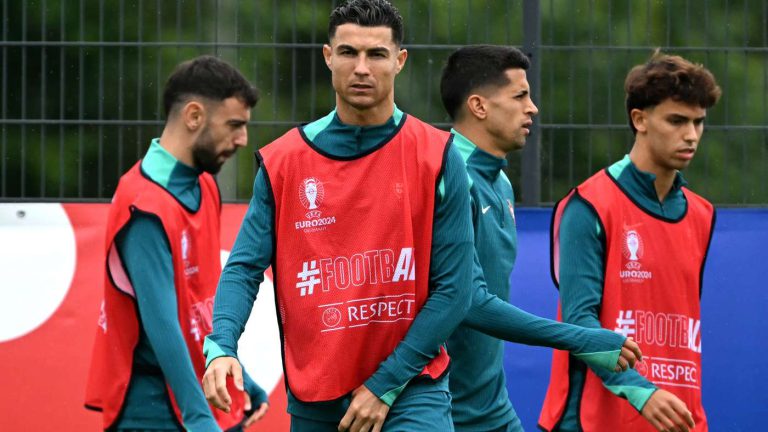 زميل رونالدو على قائمة المطلوبين في الدوري السعودي