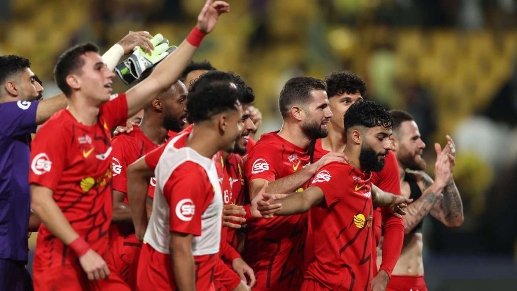 القادسية يستفسر عن بديل الهلال في السوبر السعودي