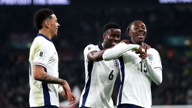 ليفربول يقدم عرضا أخيرا لنجم منتخب إنجلترا