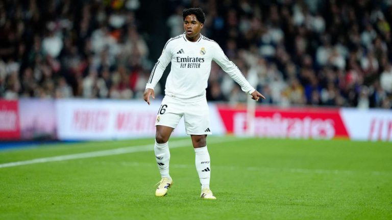 ريال مدريد يرحب بإعارة نجمه