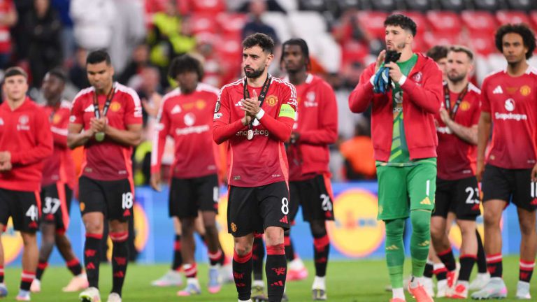 صفقة مانشستر يونايتد تخضع للكشف الطبي