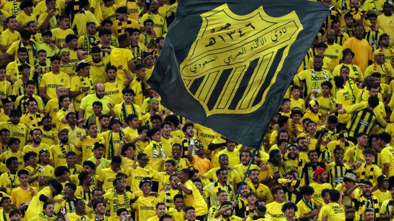 تحديثات في الطريق.. رابطة الدوري السعودي تراجع "لوائح الجماهير"