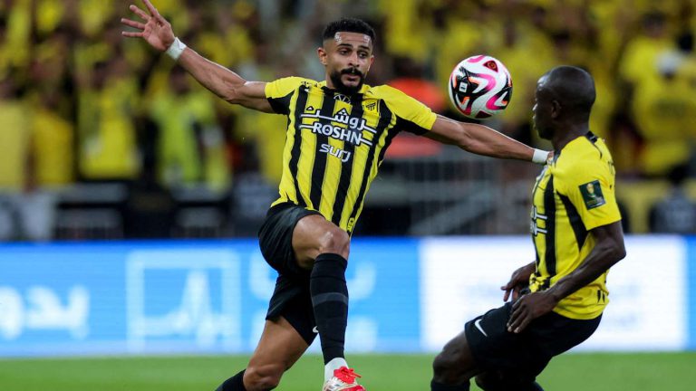 بعد هزازي.. الاتحاد يخطط لصفقة جديدة من النصر