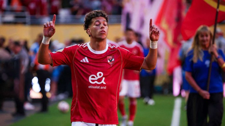 مصابو الأهلي: عودة تدريجية للشحات وبيكهام.. وعاشور ينتظر مصابو الأهلي: عودة تدريجية للشحات وبيكهام.. وعاشور ينتظر