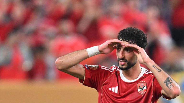 elkora.ma يكشف تفاصيل أزمة "الصورة" بين أبو علي والأهلي
