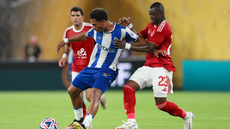الأهلي يرد على عرض الحزم بشأن ديانج