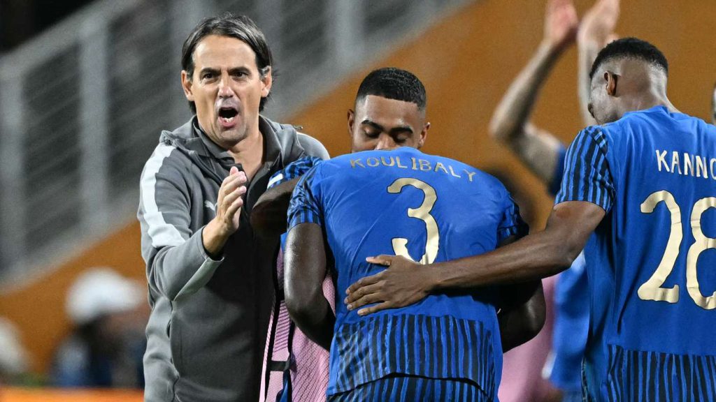 مطالبات رسمية.. الاتحاد السعودي في موقف حرج بسبب الهلال مطالبات رسمية.. الاتحاد السعودي في موقف حرج بسبب الهلال