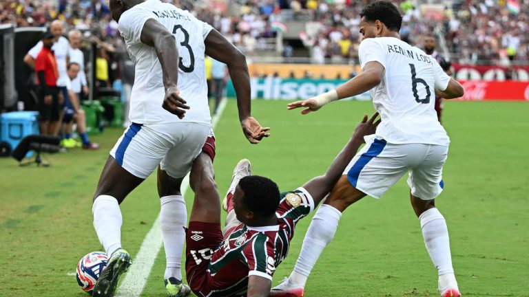 ‎ ‎تجاوزت ربع مليار.. الجبهة الملعونة تصيب خزينة الهلال بنزيف مزمن