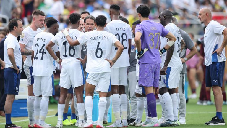 الهلال يعتذر عن السوبر السعودي.. والعقوبات تنتظره