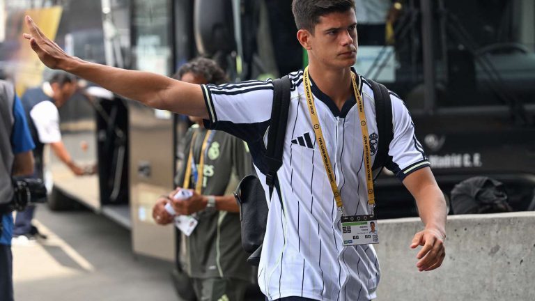 شتوتجارت يفوز بموهبة ريال مدريد