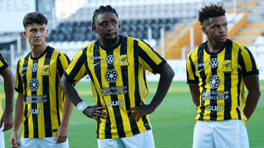 اتحاد جدة يواصل التعثر بخسارة ودية جديدة
