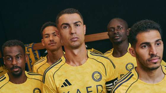 بالصور: أديداس تزيح الستار عن قميص النصر