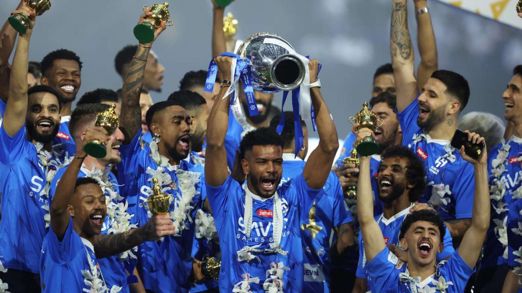 هل طلب الأمير عبدالله بن مساعد الاستحواذ على الهلال؟