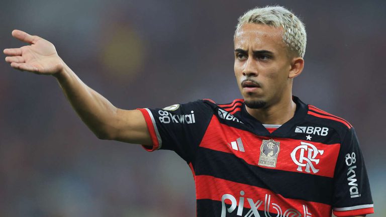 الكشف عن موعد وصول محترف أهلي جدة الجديد الكشف عن موعد وصول محترف أهلي جدة الجديد