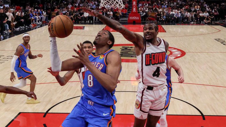 افتتاح موسم NBA بمواجهة ثاندر وروكتس