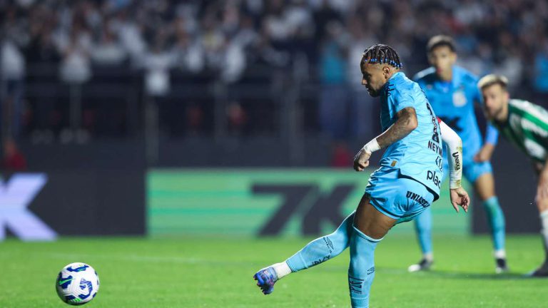 إنجاز غائب واحتفال على طريقة نجم الهلال.. نيمار يستعيد بريقه