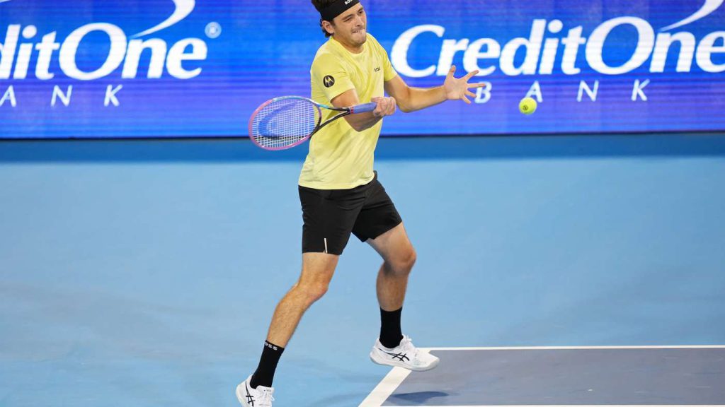 فريتز وتيافو يعبران للدور الثالث من سينسيناتي للتنس