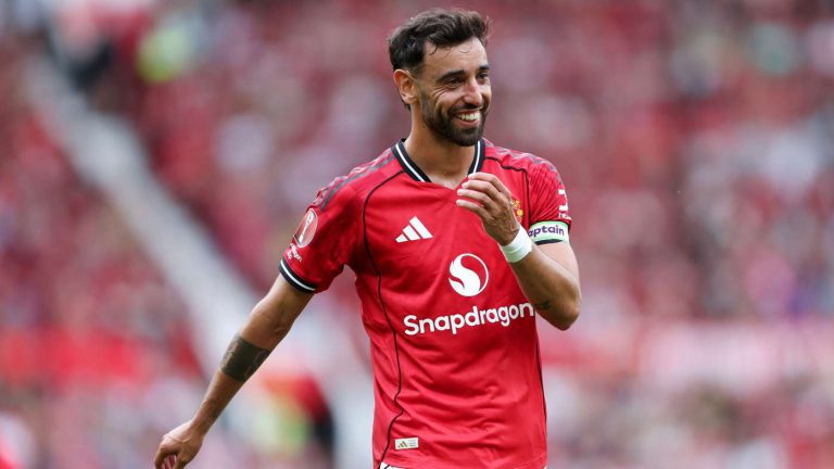 برونو فرنانديز: رئيس الهلال اتصل بي.. ولهذا رفضت عرضه