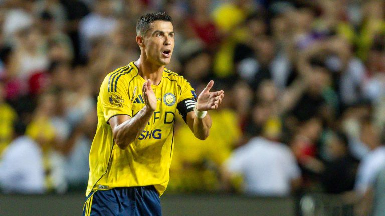 كريستيانو رونالدو يتصدر تشكيل النصر لمواجهة التعاون.. وجيسوس يعاقب بينتو