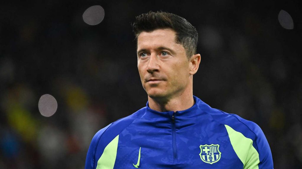 برشلونة يجهز صدمة لليفاندوفسكي