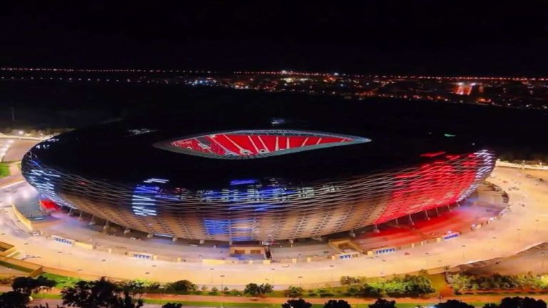 ولي عهد المغرب يفتتح استاد الرباط التاريخي