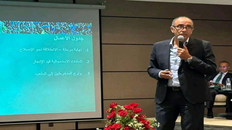 الزيات يحدد أهداف الرجاء.. ويعد بحل نهائي للأزمة المالية