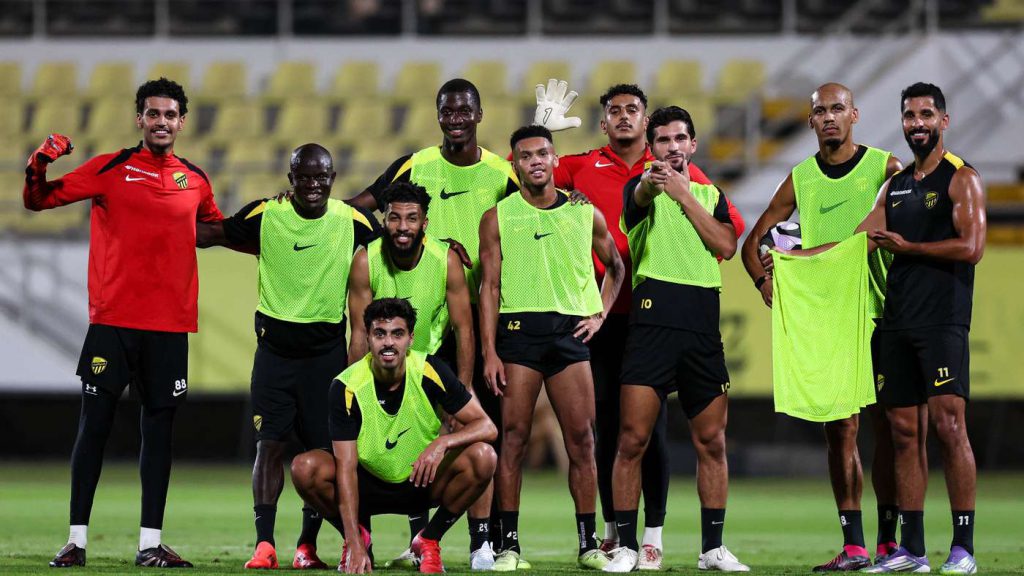 اتحاد جدة يستعيد خدمات رايكوفيتش أمام الفتح.. وبنزيما يغيب