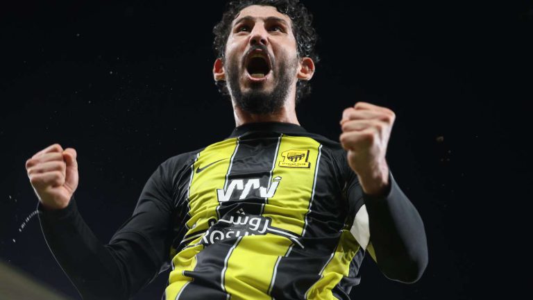 نجم النصر السابق: حجازي يشبه بويول.. ونيوم أخطأ في ضم لاكازيت