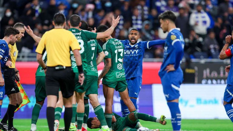 غرام وانتقام.. أحلام الأهلي والهلال تشعل أول كلاسيكو في روشن